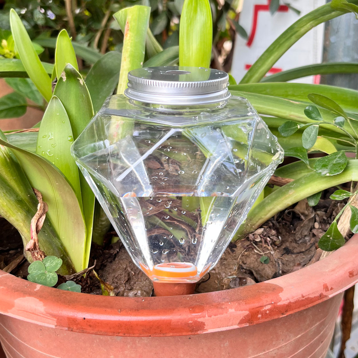 1pcs Cute Plastic Watering Mac - огляд і ціна Automatic Plant Waterer
